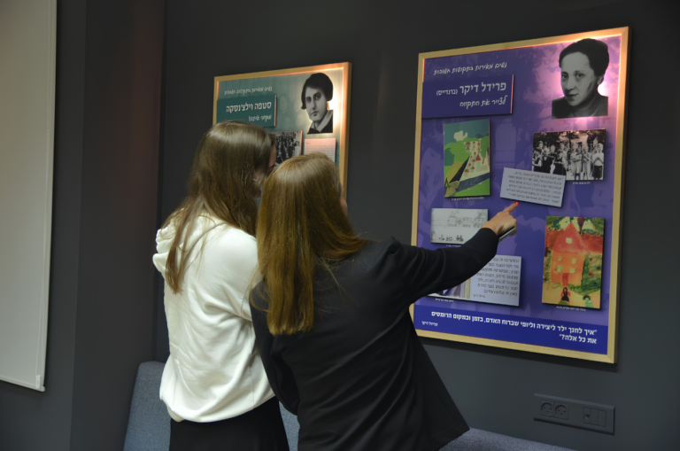פעילות בנות מצווה | נשים מאירות בתקופות חשוכות פעילות בנות מצווה | נשים מאירות בתקופות חשוכות